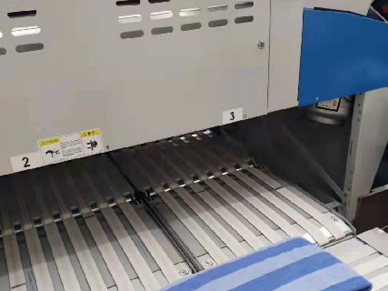 友谊巾类折叠机-01