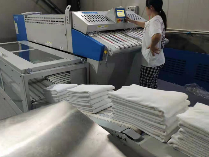 友谊巾类折叠机-02